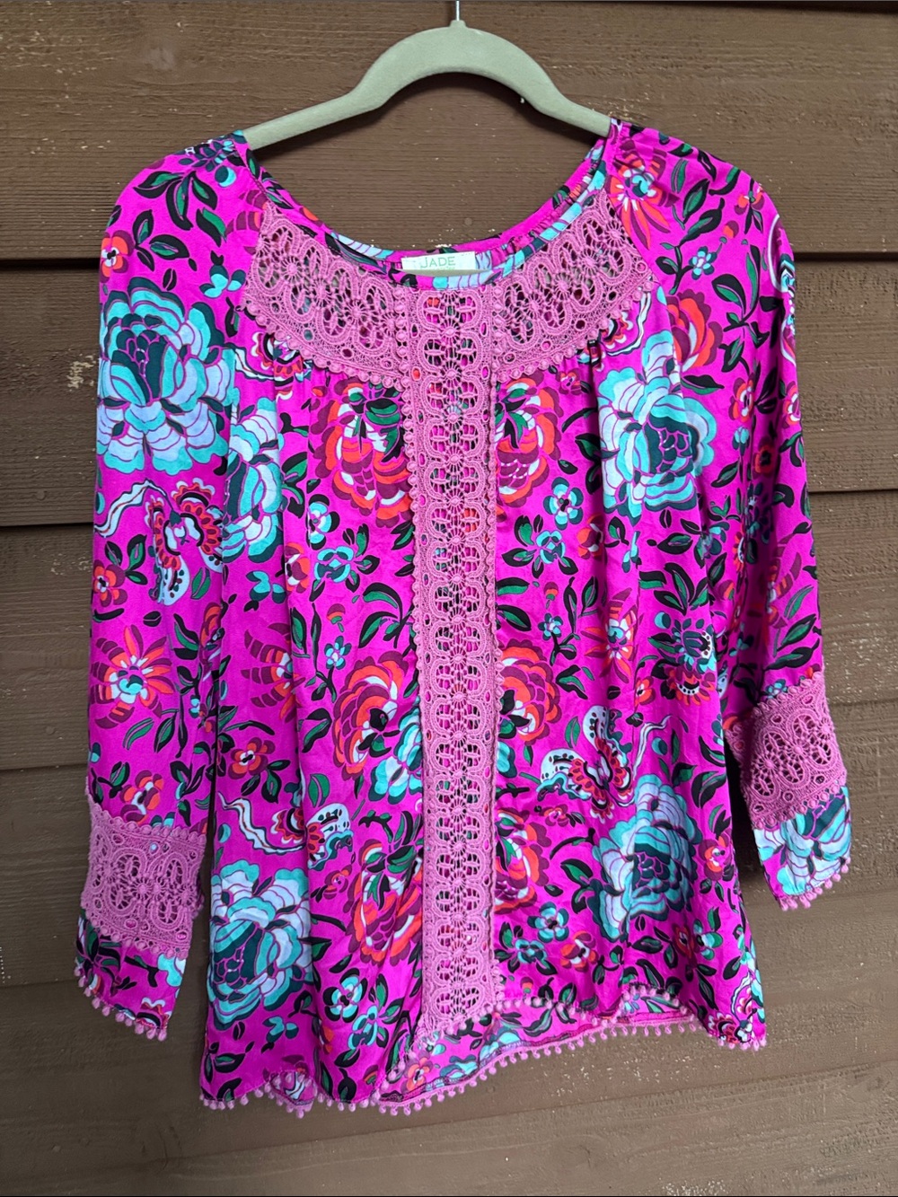Jade Satin Pink Floral Crochet-Trim Tunic size Medium